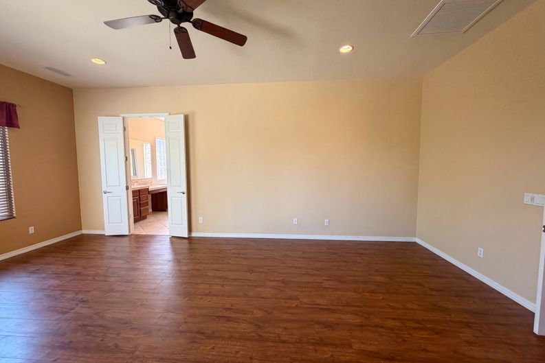 Photo 4 of 31 of 20359 N 262nd Dr, Buckeye, AZ