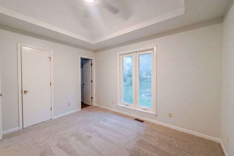 Photo 16 of 21 of 7511 Orient Ave, Kansas City, KS