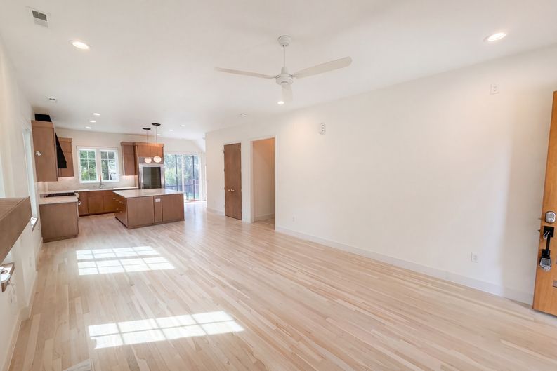 Photo 6 of 29 of 1609 Richland Dr, Charlotte, NC