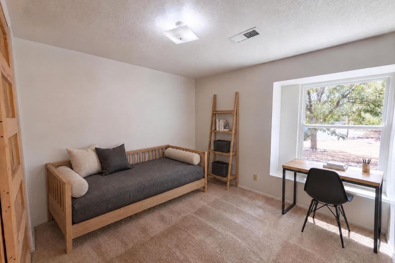 Photo 4 of 23 of 1609 Blue Quail Ct NE, Rio Rancho, NM
