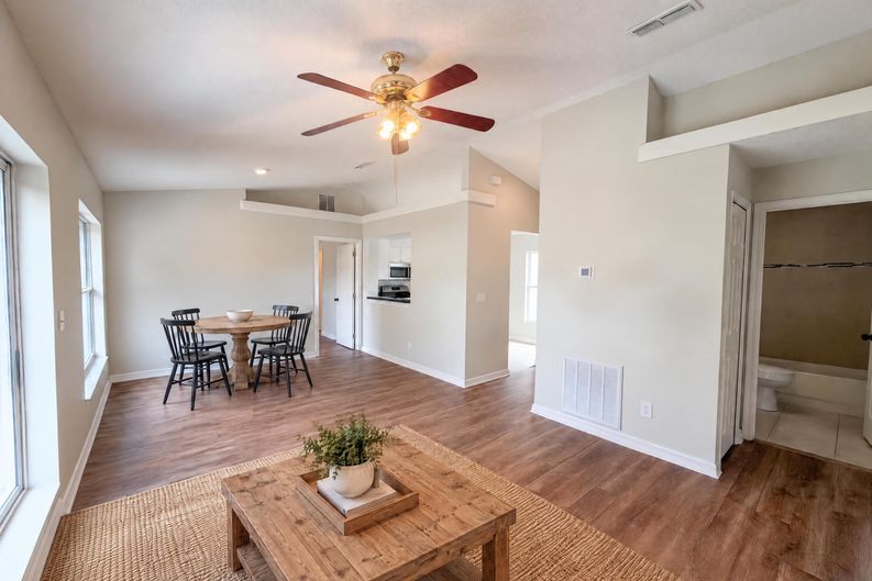 Photo 9 of 20 of 13319 Caspian Ln, Clermont, FL