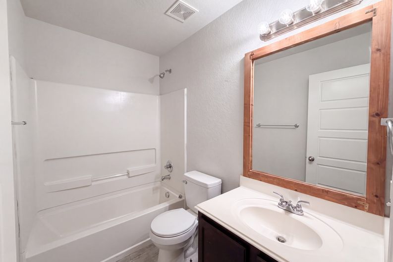 Photo 12 of 24 of 3513 Nuhn Way, New Braunfels, TX