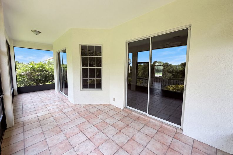 Photo 24 of 29 of 400 46th Ct, Vero Beach, FL
