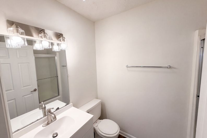 Photo 14 of 19 of 101 Carriage House Dr, Kannapolis, NC