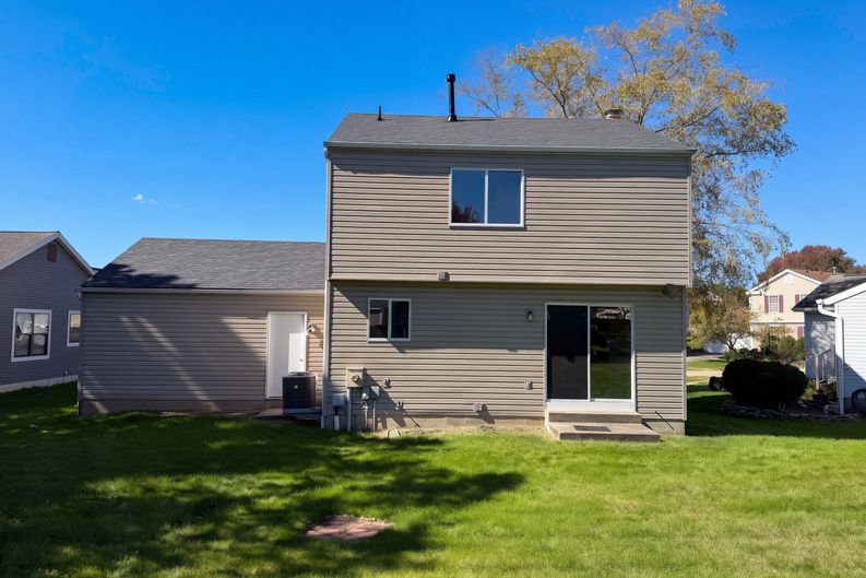 Photo 5 of 34 of 3192 Wild Dunes Ct, Pickerington, OH