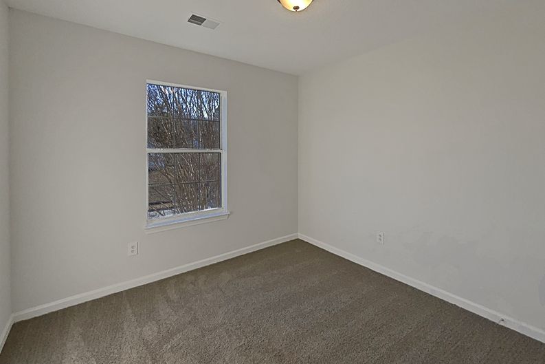 Photo 16 of 25 of 107 Hampton Ridge Dr, Greer, SC