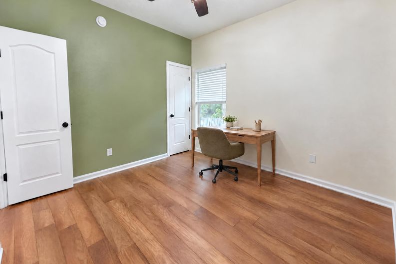 Photo 9 of 25 of 96533 Commodore Point Dr, Yulee, FL