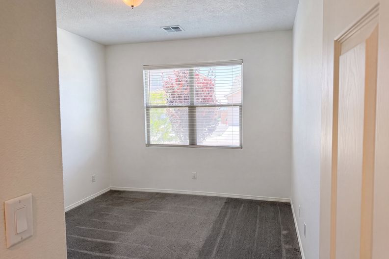 Photo 9 of 20 of 2032 Lobo Trot Ct SE, Albuquerque, NM