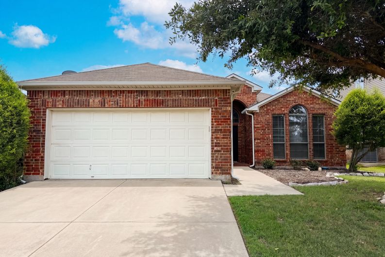 Photo 18 of 20 of 1205 Kachina Ln, Haslet, TX