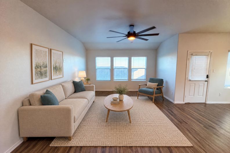 Photo 3 of 28 of 300 Arnage Dr, Hutto, TX