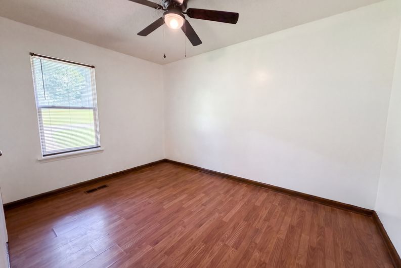 Photo 15 of 24 of 3108 Cobblestone Dr, Birmingham, AL
