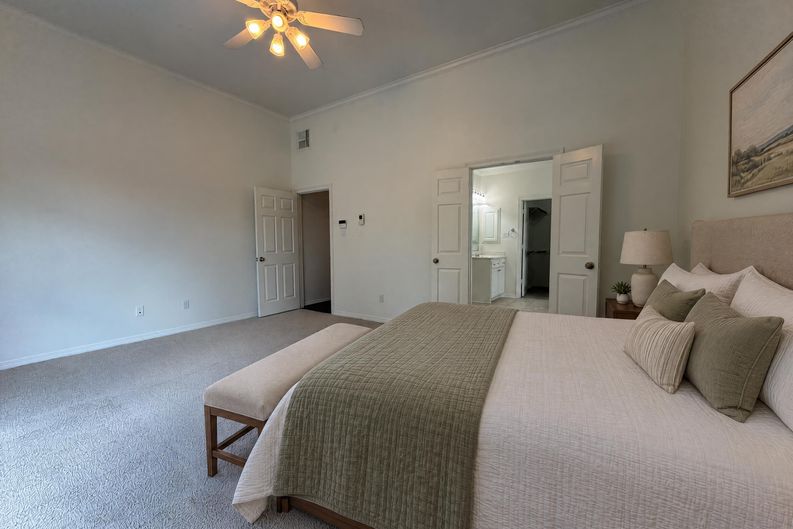 Photo 12 of 40 of 25719 Shady Spruce Ln, Katy, TX