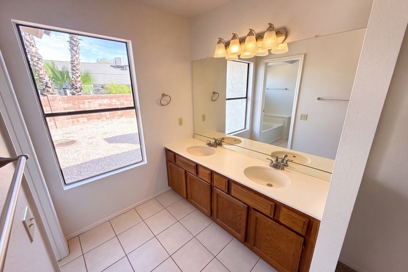 Photo 21 of 26 of 5310 W Grouse Way, Tucson, AZ