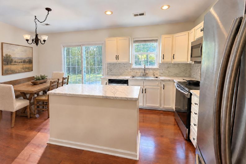 Photo 7 of 18 of 115 Bridgeview Dr, Anderson, SC
