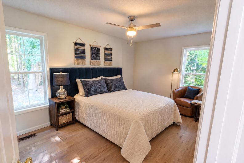 Photo 6 of 24 of 270 Lakewood Dr, Wendell, NC