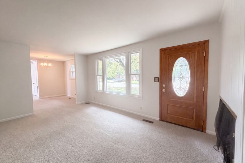 Photo 10 of 26 of 313 Lafayette Rd, Clarksville, TN