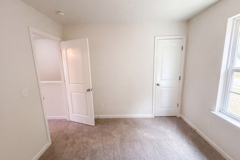 Photo 14 of 21 of 1131 Langston Dr, Greensboro, NC