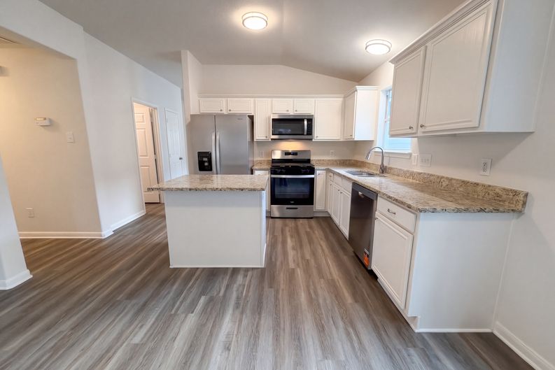 Photo 11 of 26 of 21619 Astipalia Dr, Spring, TX