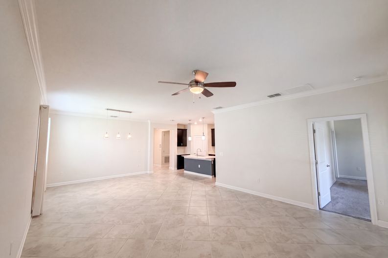 Photo 12 of 25 of 4112 Innovation Ln, Clermont, FL