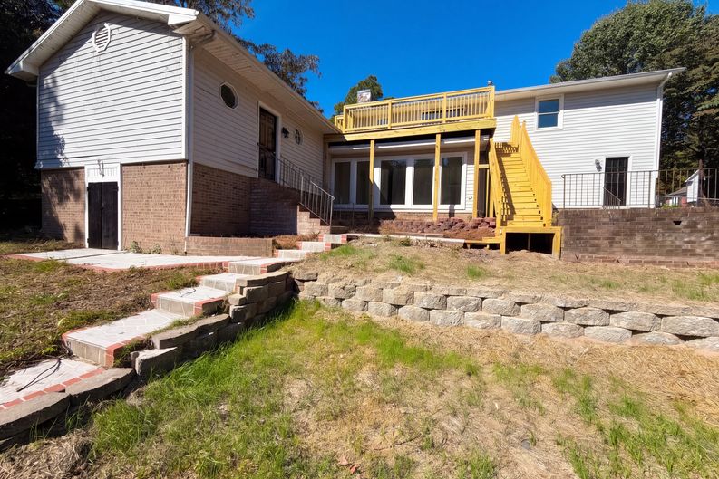 Photo 5 of 16 of 5408 Woodard Ct, Fayetteville, NC