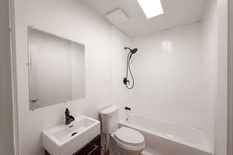 Photo 18 of 22 of 5419 Roe Blvd, Roeland Park, KS