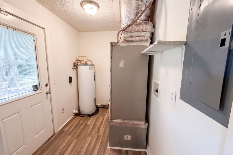 Photo 20 of 24 of 7023 Shindler Dr, Jacksonville, FL