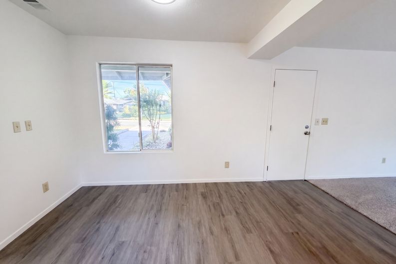 Photo 20 of 28 of 9149 Starina Way, Sacramento, CA