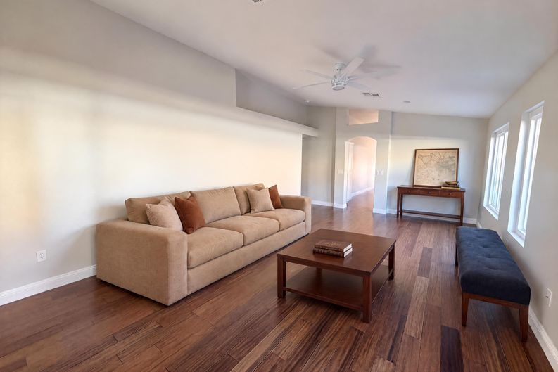 Photo 3 of 39 of 8032 Tailwind Ave, Las Vegas, NV