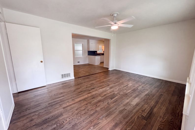 Photo 9 of 21 of 1276 Robin Rd NE, Conyers, GA