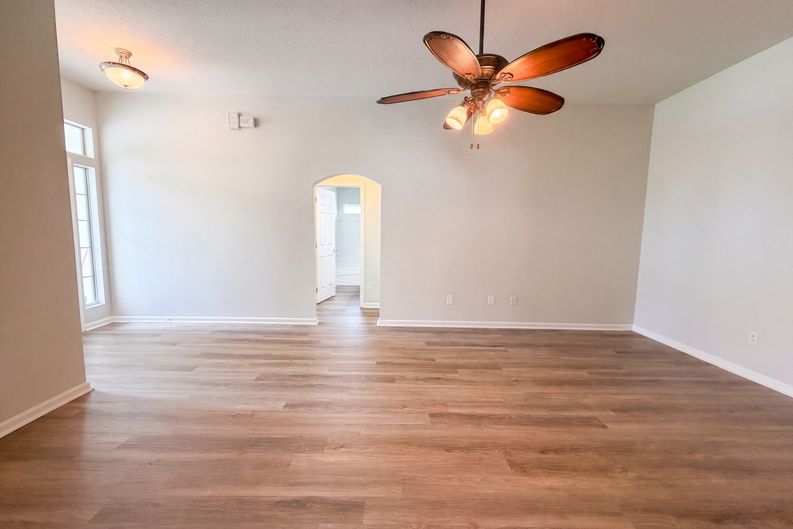 Photo 8 of 22 of 6026 Fillyside Trl, Jacksonville, FL