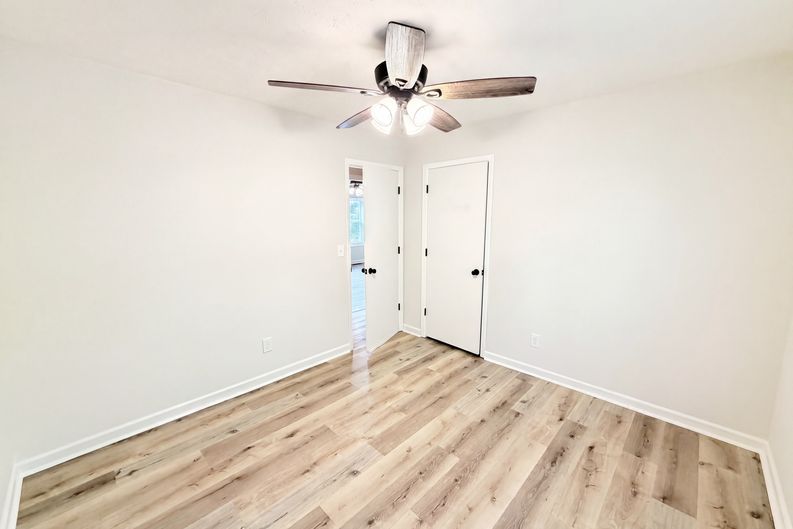 Photo 15 of 24 of 1327 Towne Harbor Trl, Woodstock, GA
