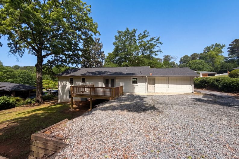 Photo 5 of 18 of 4747 Nelda Dr, Austell, GA