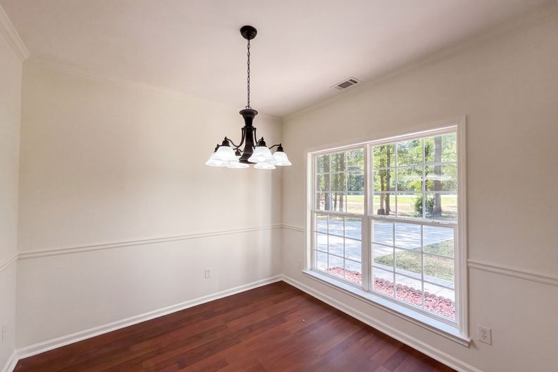 Photo 14 of 26 of 275 Forrest Ave, Fayetteville, GA
