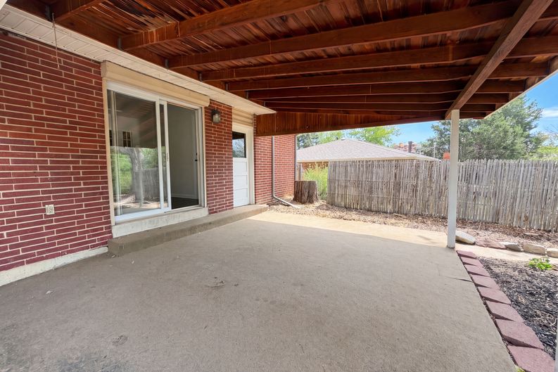 Photo 25 of 28 of 885 W 7th Avenue Dr, Broomfield, CO
