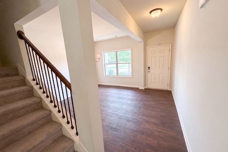 Photo 6 of 45 of 1036 Glenwyck Dr, Braselton, GA