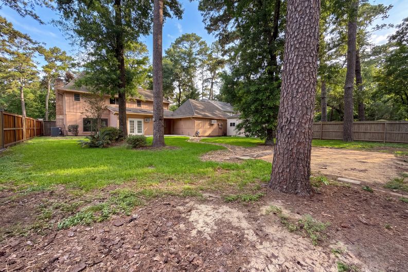 Photo 21 of 23 of 17518 Rustington Dr, Spring, TX