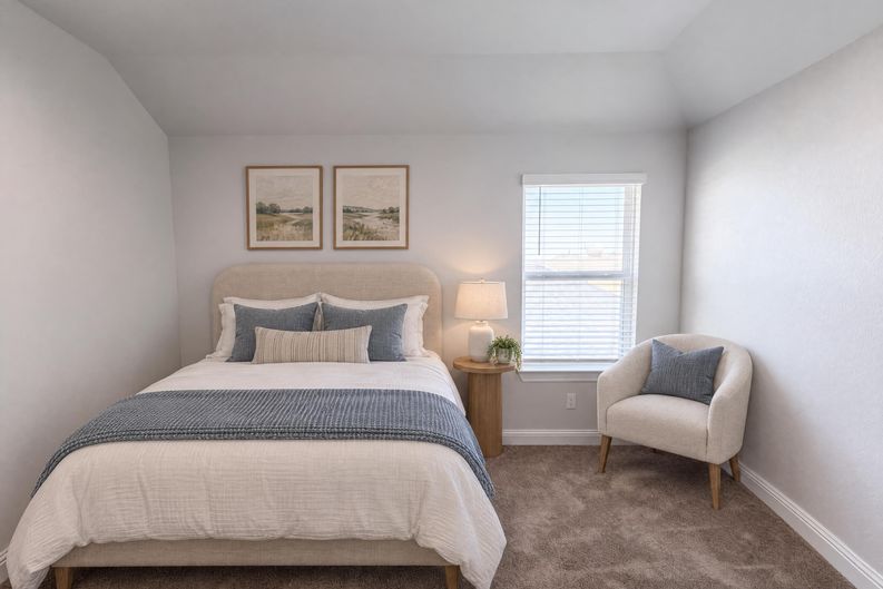 Photo 9 of 20 of 124 Crescent St, Georgetown, TX
