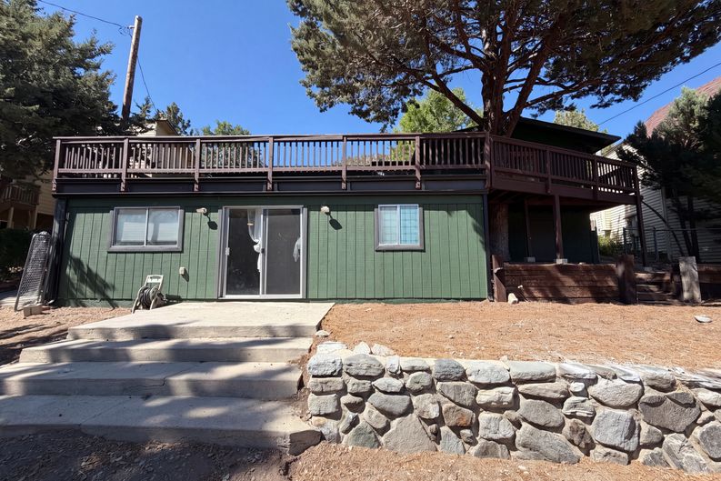 Photo 5 of 28 of 1145 Rivera Dr, Wrightwood, CA