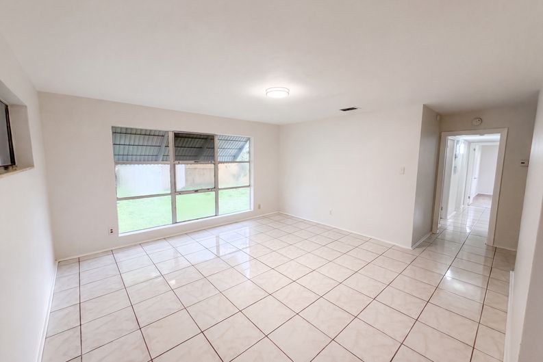 Photo 8 of 28 of 1053 Azalea Ln, Cocoa, FL