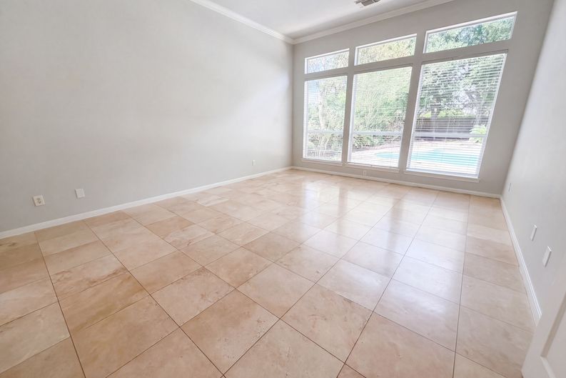 Photo 11 of 21 of 25722 Lake Springs Way, Spring, TX
