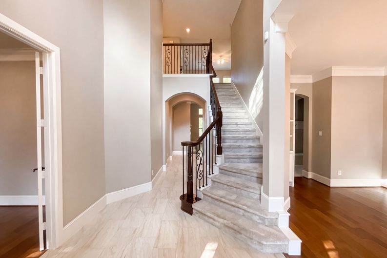 Photo 7 of 27 of 31403 Imperial Bluff Ct, Spring, TX