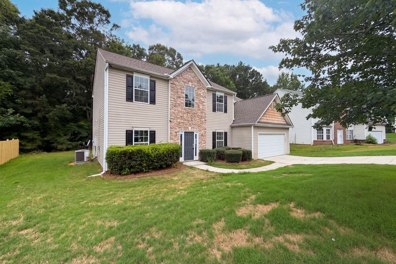 Photo 26 of 29 of 6257 Polar Fox Ct, Riverdale, GA
