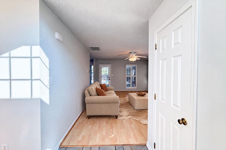 Photo 9 of 21 of 3016 Wyntree Ct, Matthews, NC