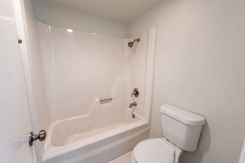 Photo 12 of 17 of 6302 Elder Grove Dr, Dallas, TX