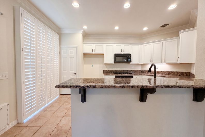 Photo 9 of 26 of 29202 Cowboy Ct, Valencia, CA