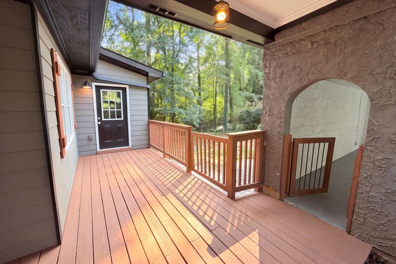 Photo 19 of 22 of 2674 Skylane Dr, Marietta, GA