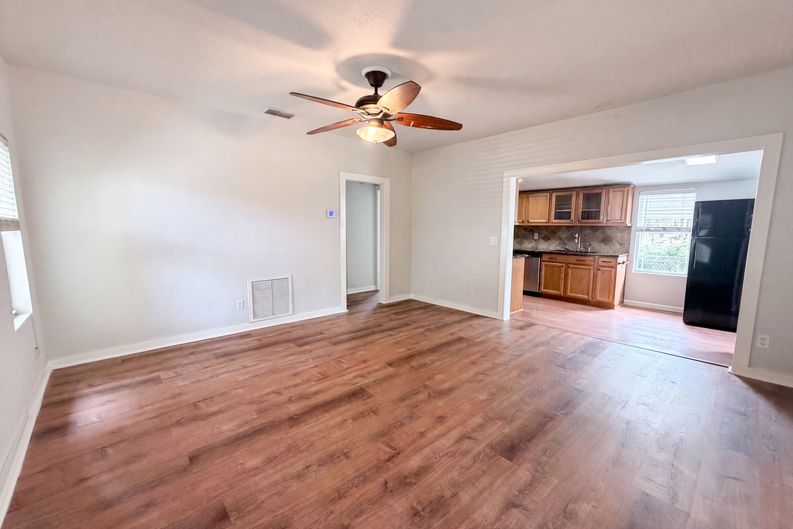 Photo 3 of 17 of 642 Gardiner St, Starke, FL
