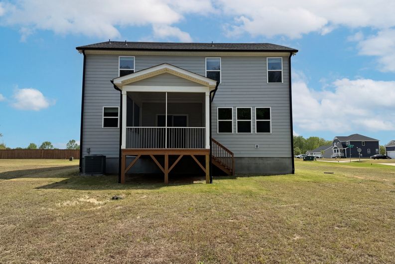 Photo 5 of 21 of 1717 Willow Landing Way, Willow Spring, NC