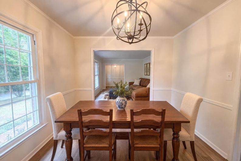 Photo 9 of 15 of 505 Leawood Dr, Greensboro, NC