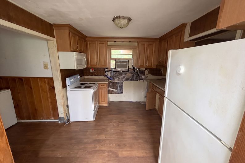Photo 6 of 13 of 1418 Shoveller Ave, Virginia Beach, VA